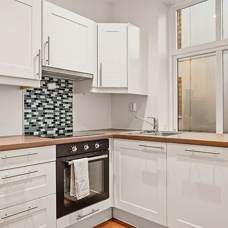 Dinbnb Style - 200m To Torgalmenningen Берген